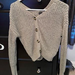 green button up cropped sweater